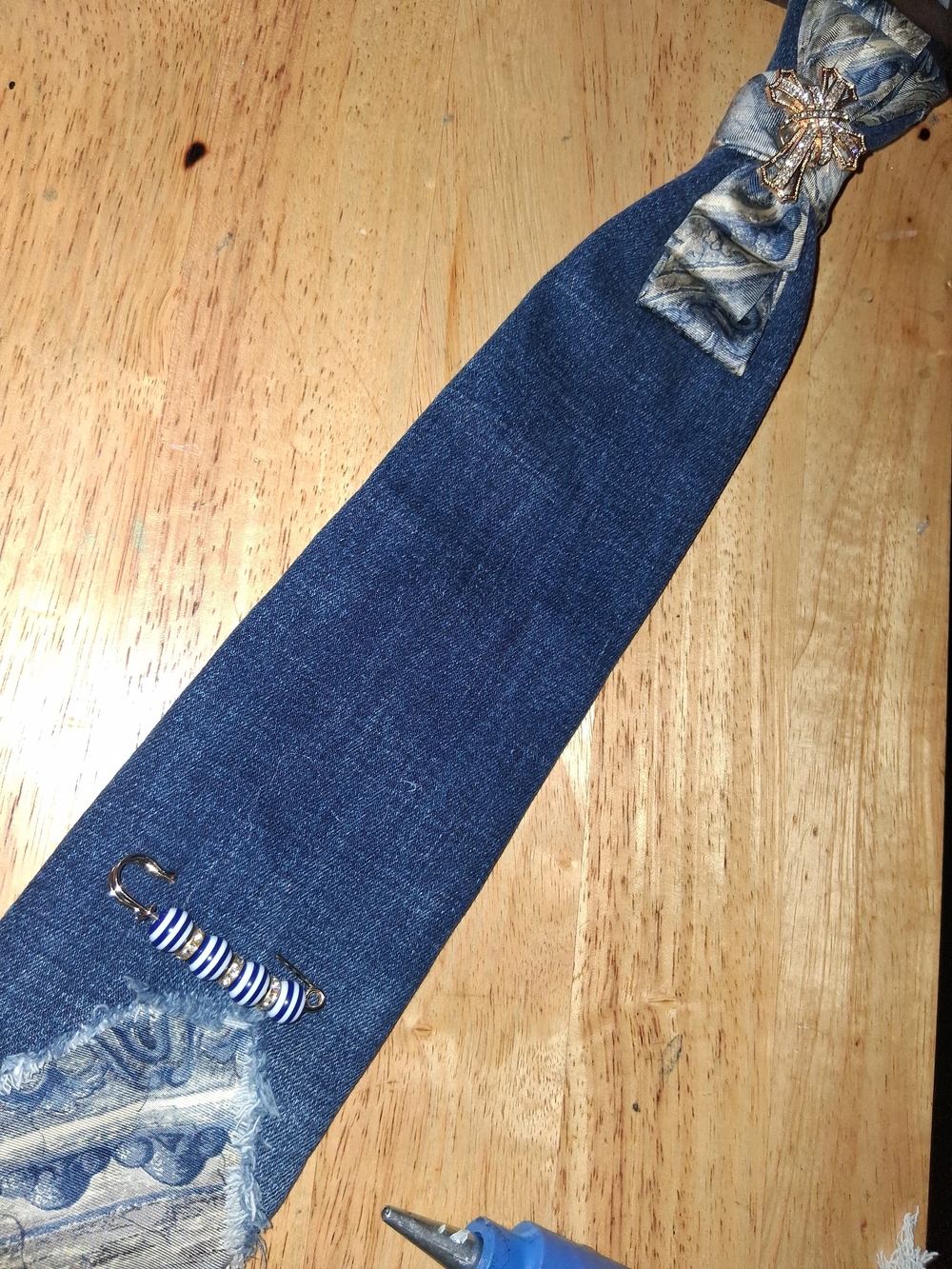 Men's Dark Blue Denim Jeans